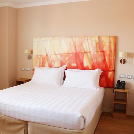 Hotel Dolcedorme Garni Parma Exterior foto
