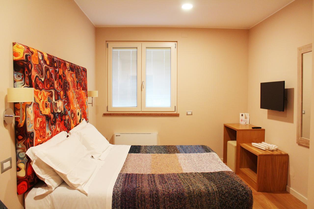 Hotel Dolcedorme Garni Parma Exterior foto